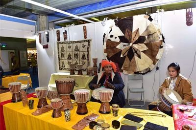 南康區(qū)家具協(xié)會(huì)組團(tuán)觀展第二屆中國(guó)(安溪)家居工藝文化博覽會(huì)